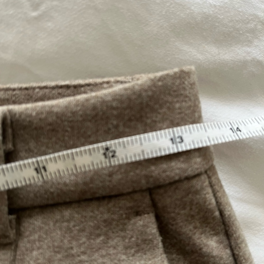 Comptoir Des Cotonniers Wide-Leg Pleated Trousers in Taupe - Picture 9 of 13